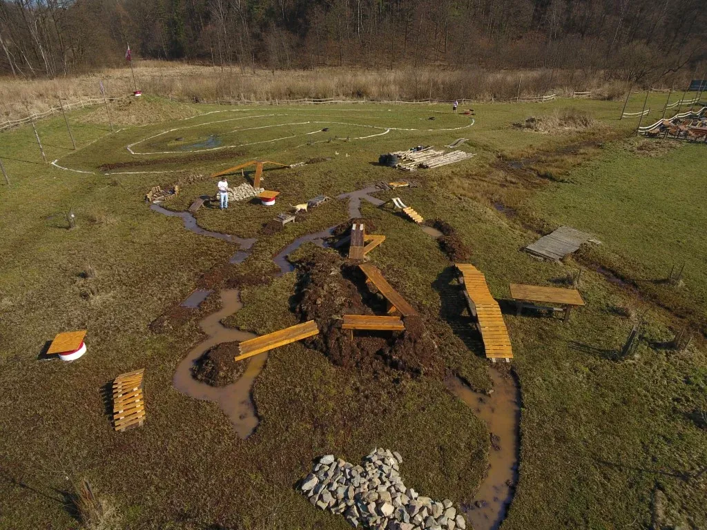 Poligon paintballowy Arena Mocy