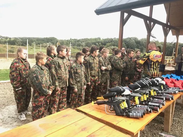 Junior paintball - dzieci podczas gry